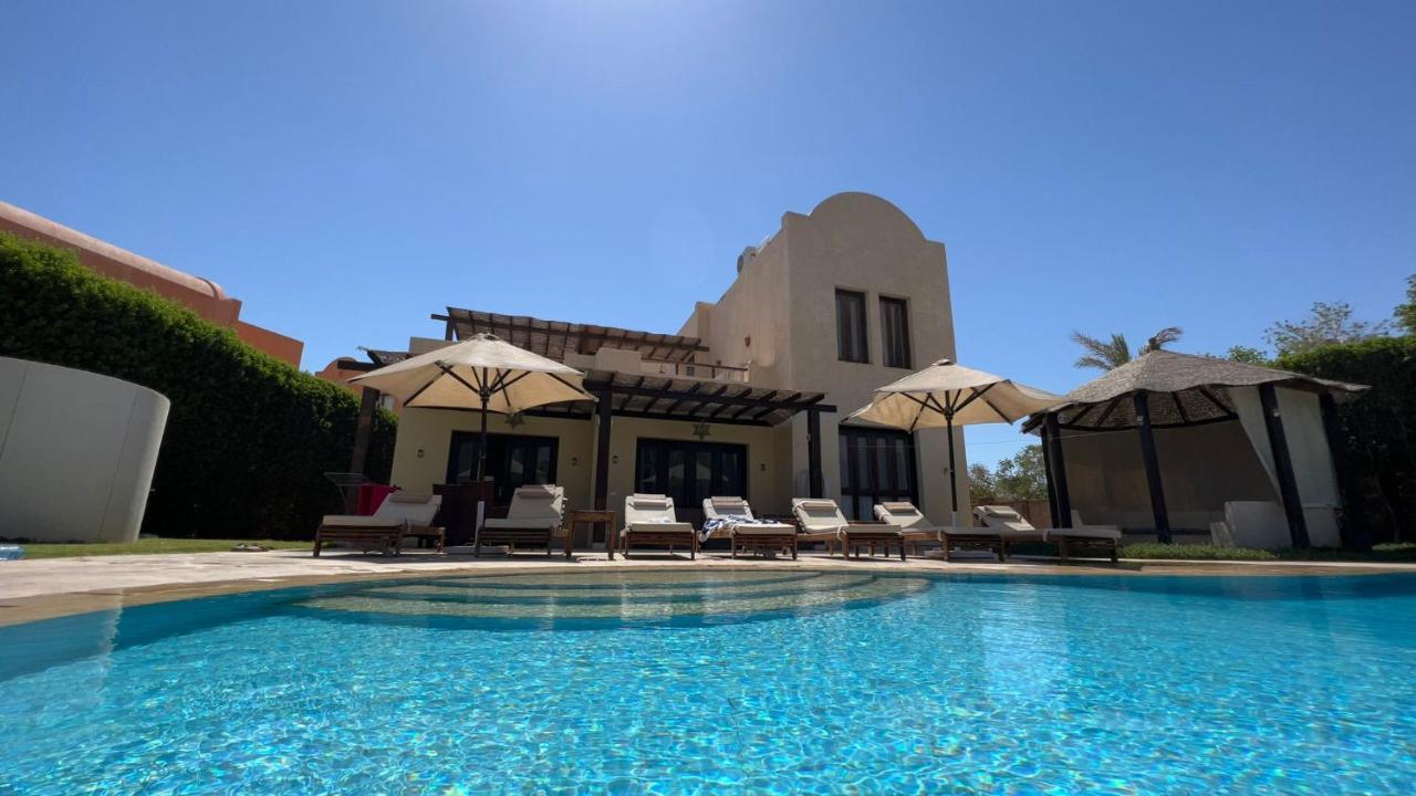 Willa Extremely Private With Optional Pool Heating